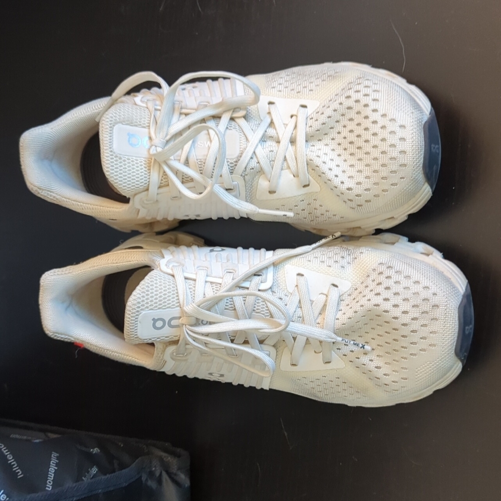 Cloudswift sneaker